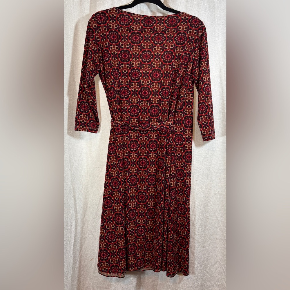 GNW Red and Black Geometric Long Sleeve Tied Wrap Dress - Picture 3 of 5